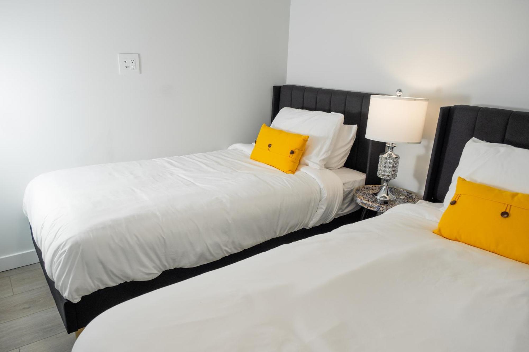 Downtown Center Silverstone Tower I And II Long-Term Booking Only Your Second Home In فانكوفر المظهر الخارجي الصورة